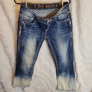 Rock Revival Capris embellished size 27